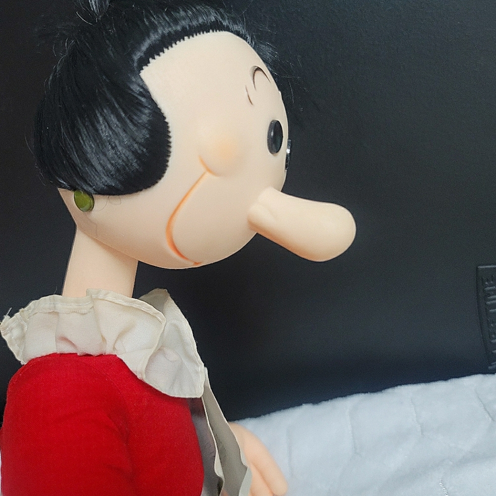 Olivia doll by Presents antique